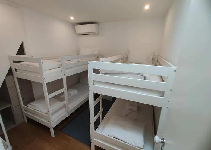 Lejlighed Lisbon, Renovated T2 With Balcony Near Saldanha, Estefania, Lisboa