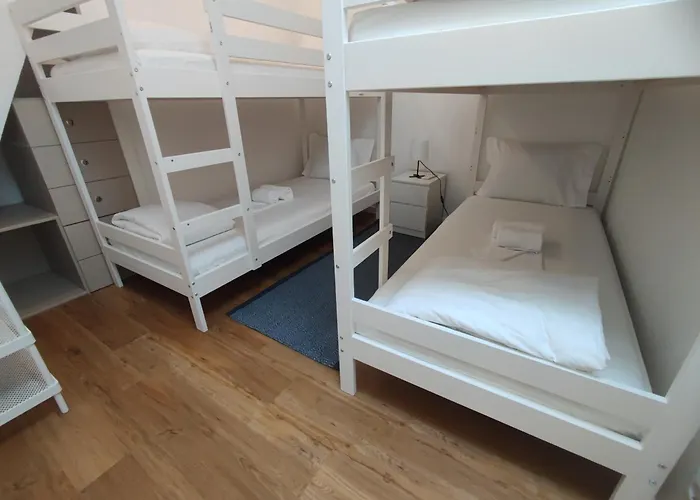 Lejlighed Lisbon, Renovated T2 With Balcony Near Saldanha, Estefania,