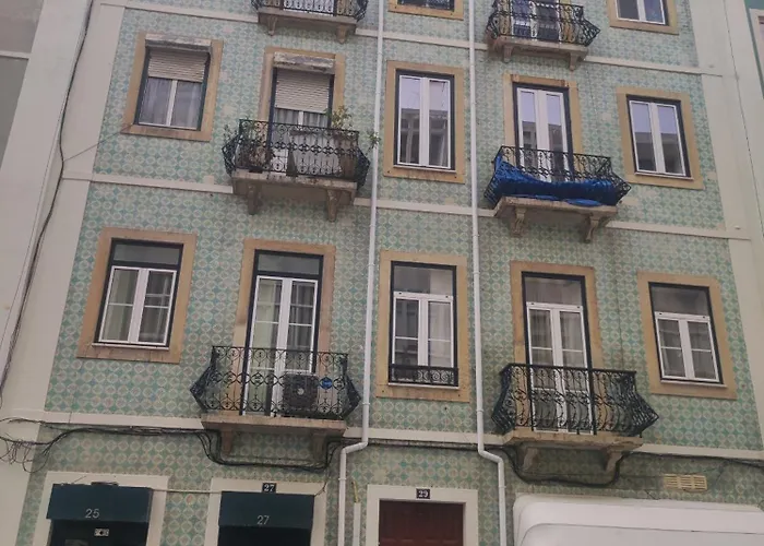 Lejlighed Lisbon, Renovated T2 With Balcony Near Saldanha, Estefania, *
